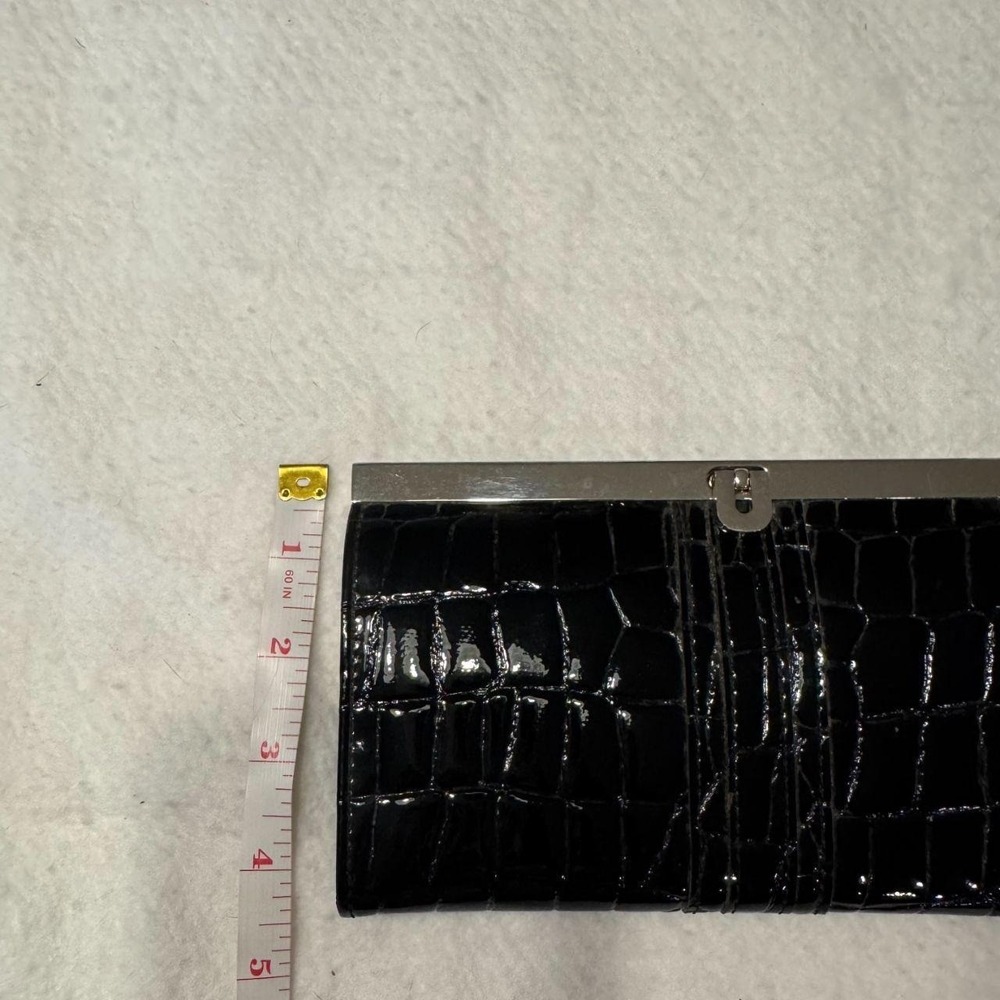 Black Crocodile‑Embossed Faux Leather Clutch Silver Toned Frame EUC - Picture 8 of 8